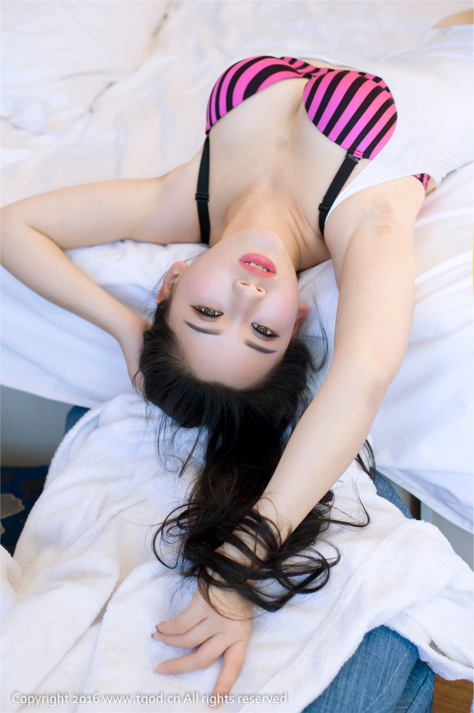 [TGOD推女神]2016-04-04 朱小旭邻家少女诱惑真空装